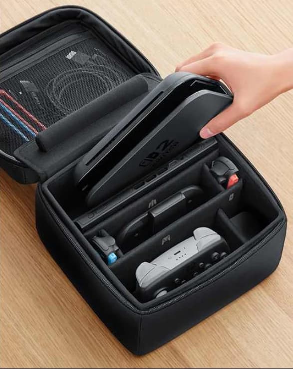 Nintendo Switch 2 All-In-One Carrying Case, image 3